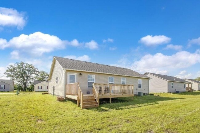 Building Photo - 418 Lansing Ln