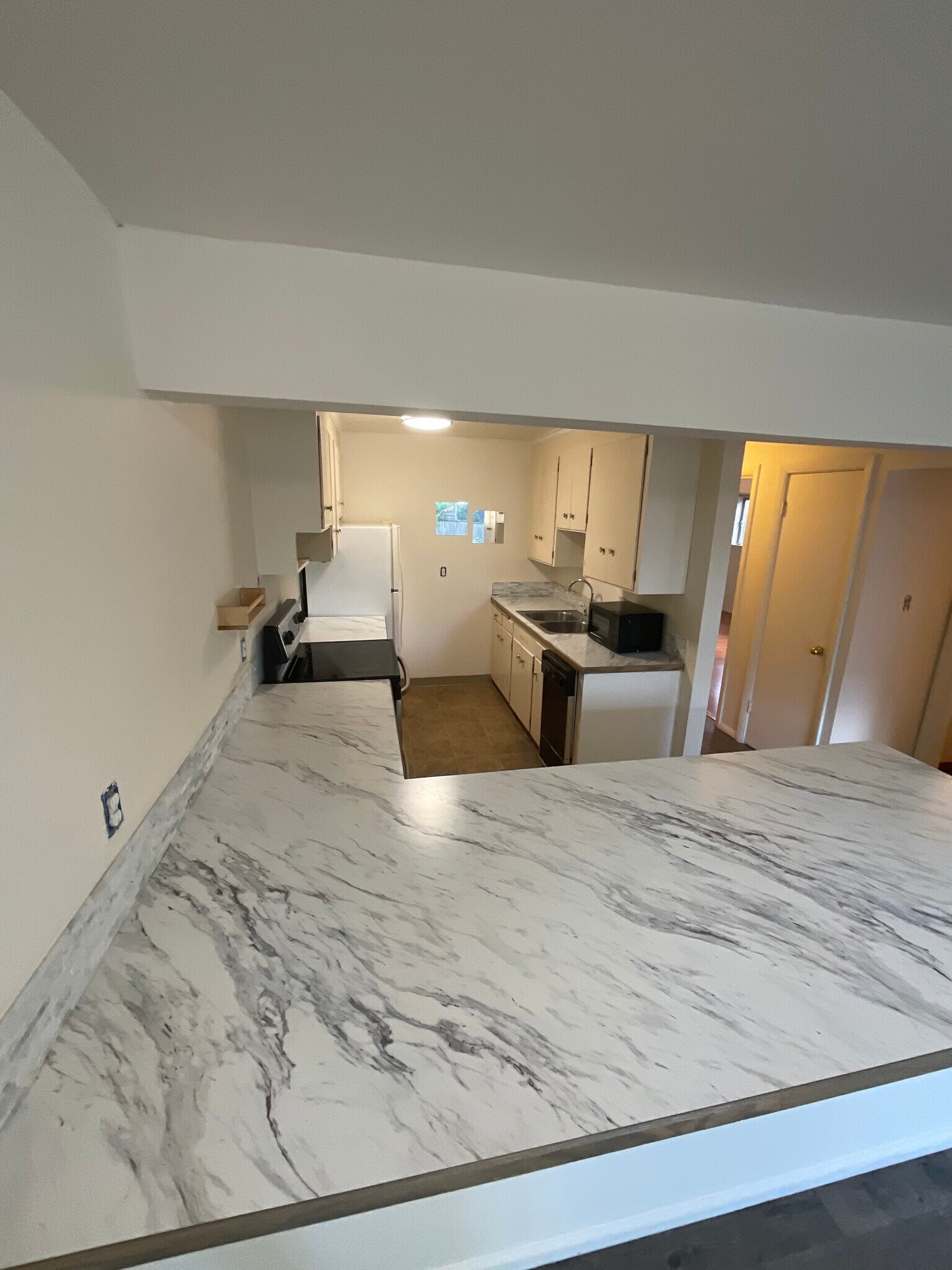 Building Photo - 935 N 85th St