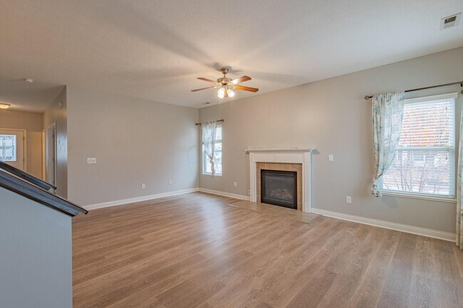 Building Photo - 6003 Bell Classic Dr