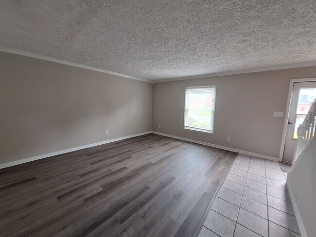 Building Photo - 344 Susan Constant Dr
