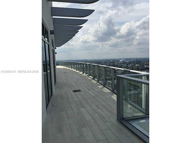 Building Photo - 1100 S Miami Ave