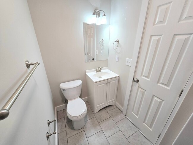 Building Photo - 9447 Peachtree St