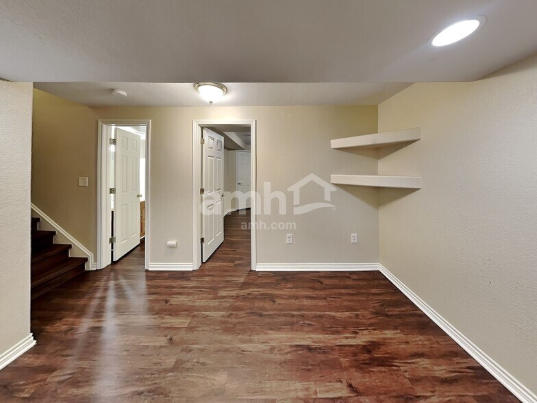 Building Photo - 1622 S Pagosa Ct