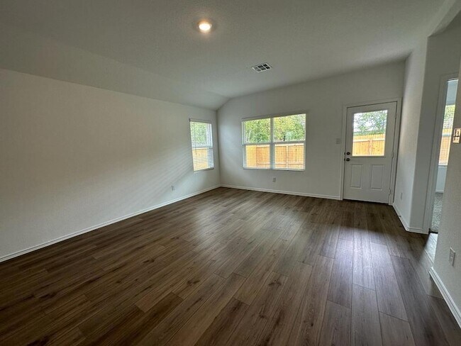 Building Photo - 365 Sonterra Dr