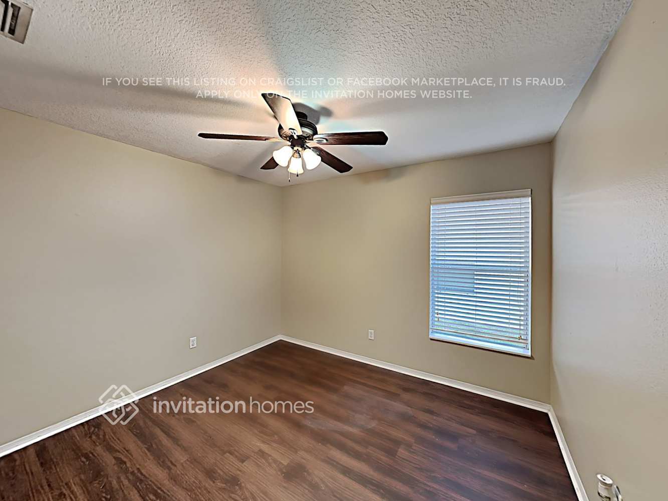 Building Photo - 3017 Park Ridge Ave