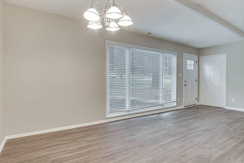 Building Photo - 3402 Longleaf Dr