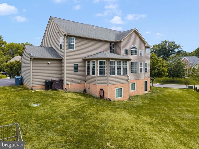Building Photo - 40463 Aldie Springs Dr
