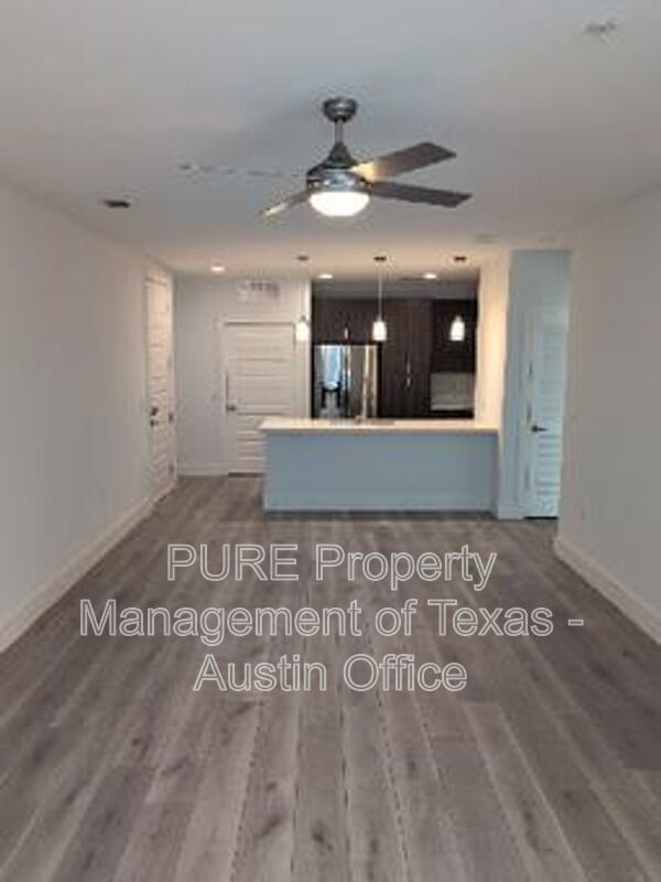 Building Photo - 2213 Poquito St