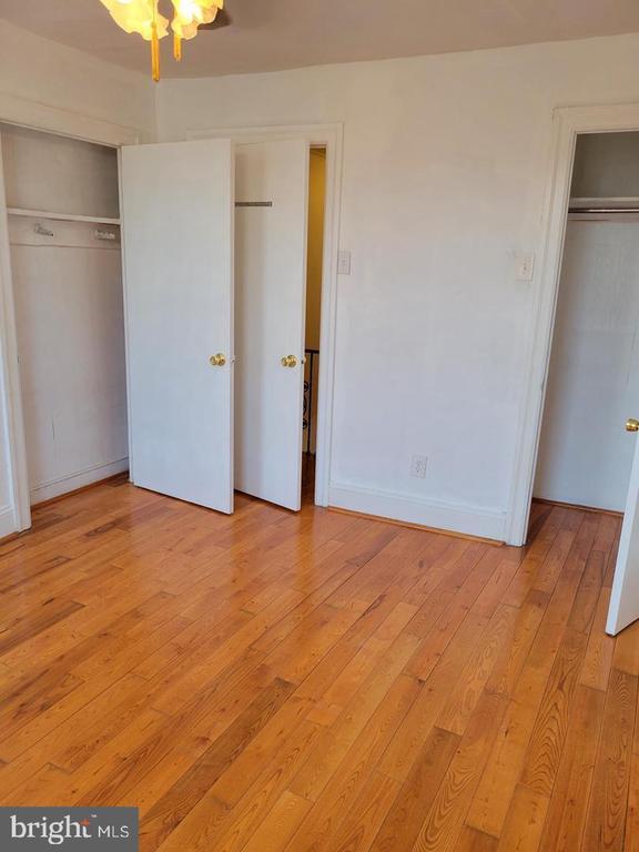 Building Photo - 838 Sears St