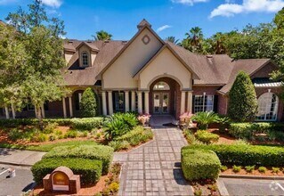 Building Photo - Awesome 3/2 Condo w/ a garage Gate Parkway...