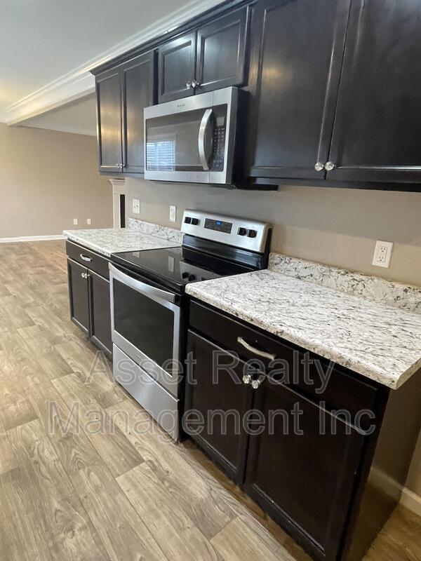 Building Photo - 8107 Cambridge Reserve Dr