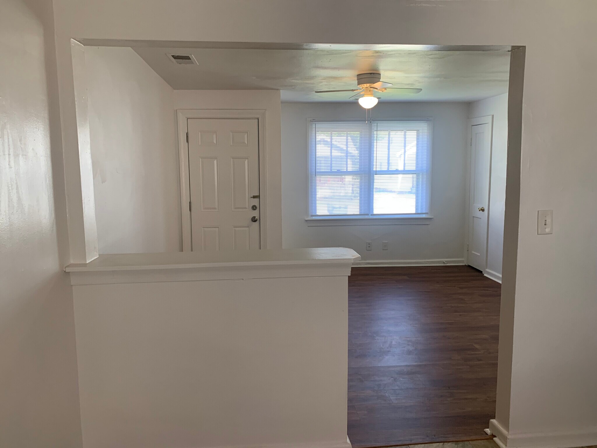 Building Photo - 9324 Phillip Ave