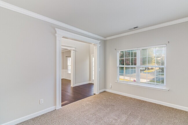 Building Photo - 2902 Framer Ln