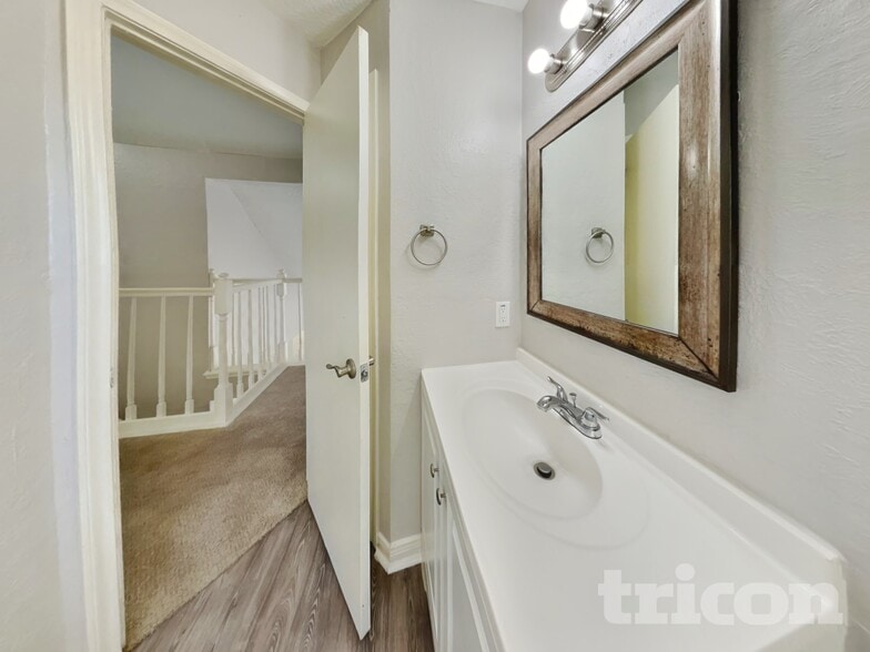 Building Photo - 19631 Coppervine Ln