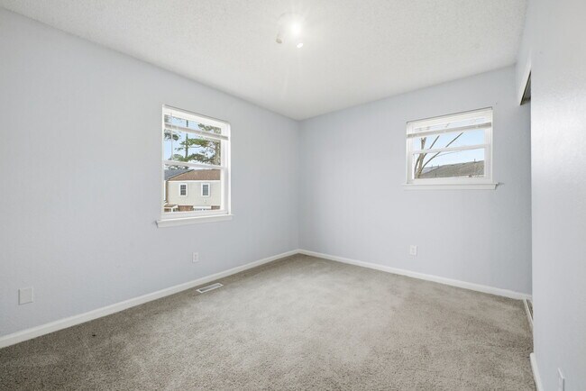 Building Photo - 3228 Dunnbury Ct