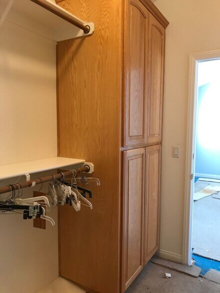 Building Photo - 1805 Harriman Ln