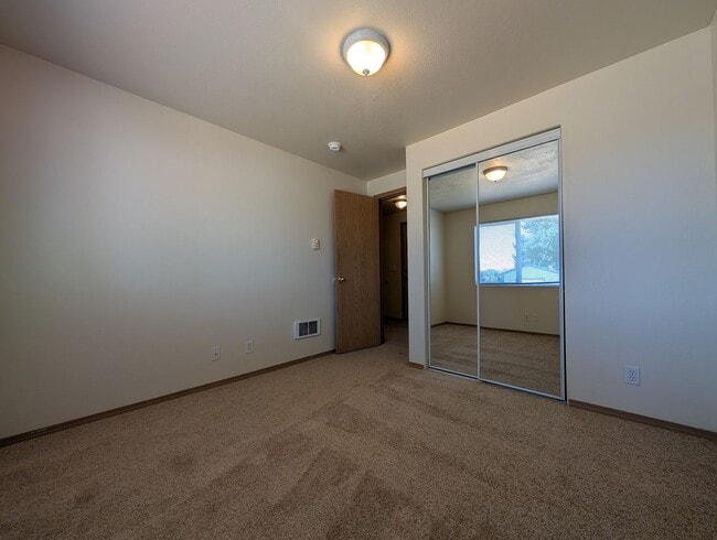 Building Photo - 4137 Marshall Ave