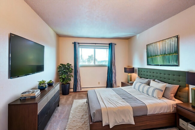 Building Photo - 5034 El Camino Dr