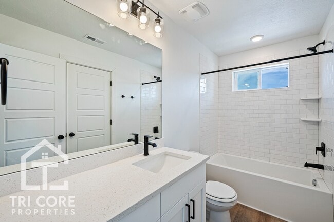 Building Photo - PROMOTION- FREE pet rent and FREE Pet Deposit (Up to 2 Pets)+ $500 Credit towards HOAs  1 MONTH F...