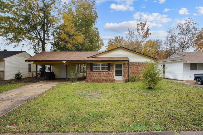 Primary Photo - 3215 Impala Dr