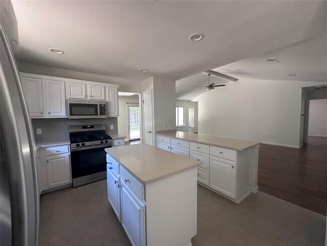 Building Photo - 12610 Andromeda Cove