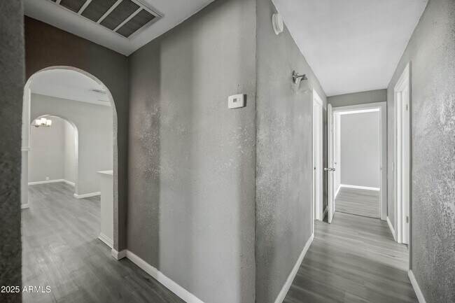 Building Photo - 2601 N 51st St