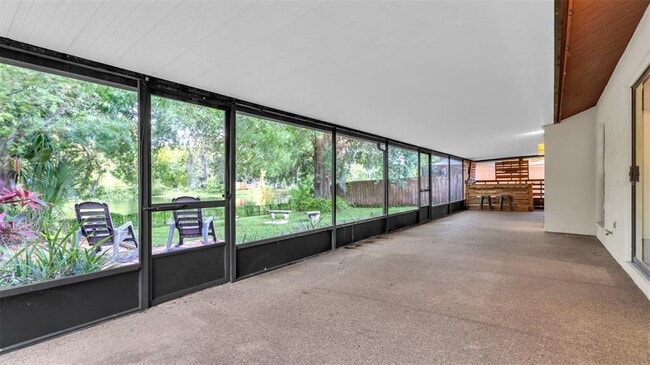 Building Photo - 6725 Islander Ln