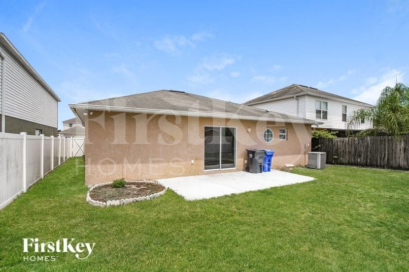 Building Photo - 12612 Lake Vista Dr