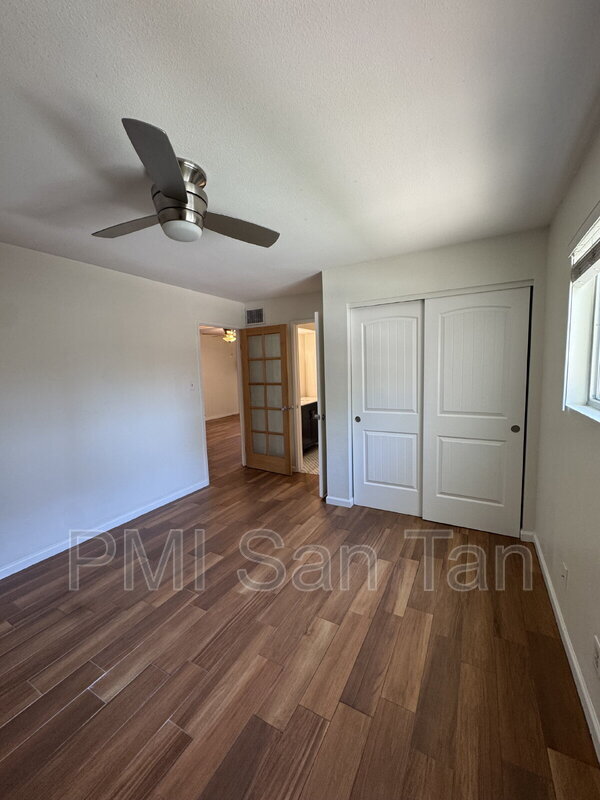 Building Photo - 5525 E Thomas Rd