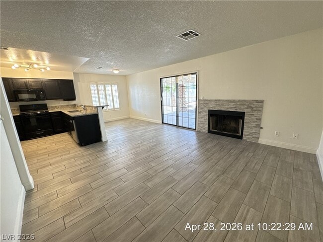 Building Photo - 2059 Club Crest Way