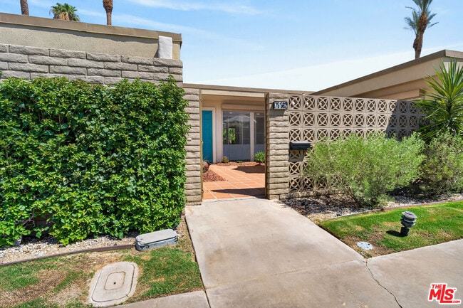 Building Photo - 75562 Camino De Plata N