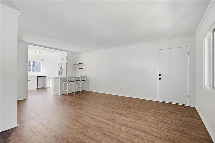 Building Photo - 104 Ardmore Pl NW