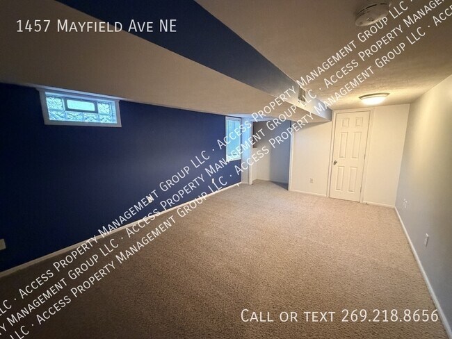 Building Photo - 1457 Mayfield Ave NE