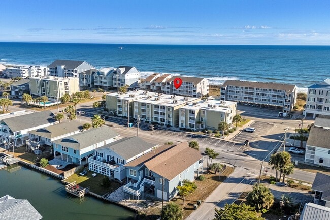 Building Photo - Snowbird Rental