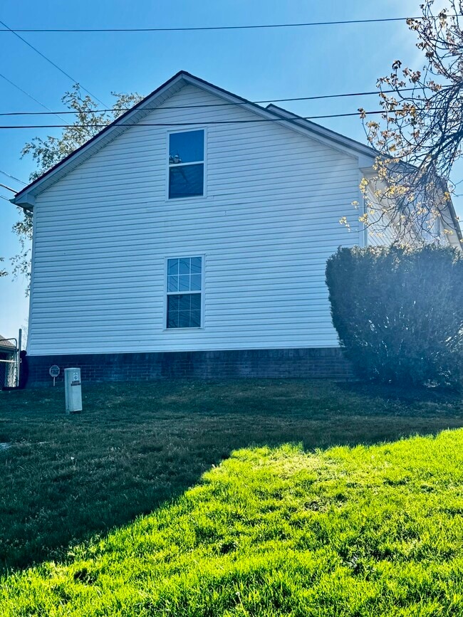 Building Photo - 2469 English Station Dr