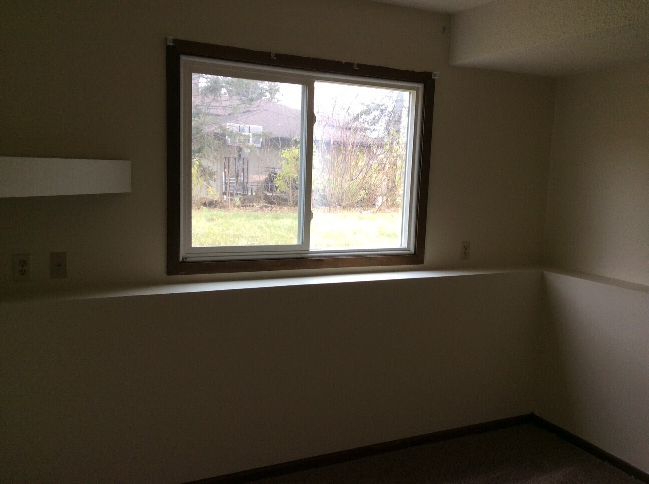 Building Photo - 1460 Meadow Ln