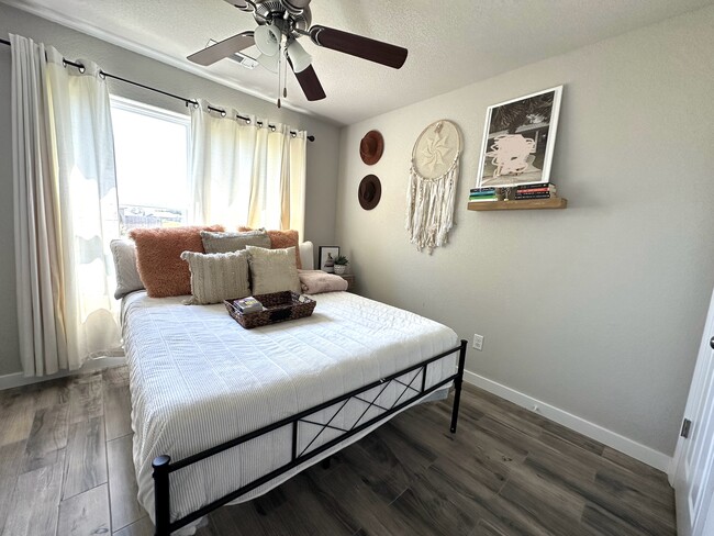 Building Photo - 704 NW 67th Ave