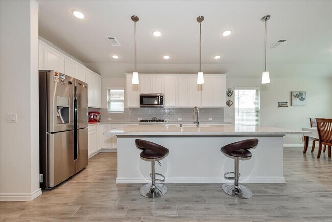 Building Photo - 6915 Twilight Elm Trace