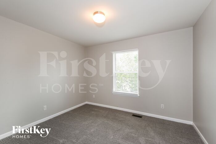 Building Photo - 106 Stewart Springs Dr