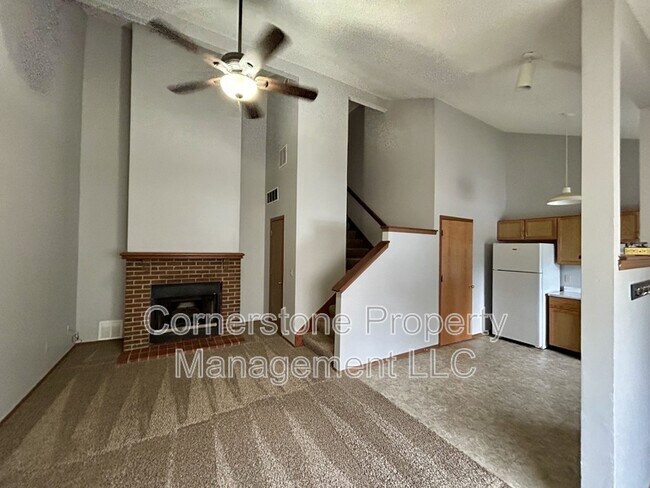 Building Photo - 1901 E 23rd St