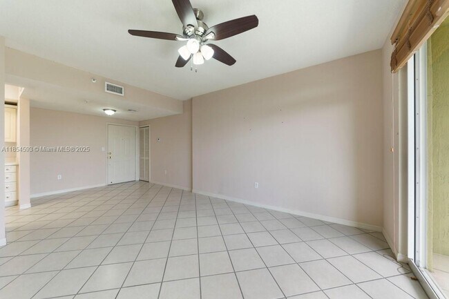 Building Photo - 3500 Coral Wy