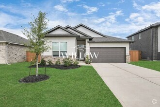 Building Photo - Spacious 4-Bedroom Home – 6 Weeks FREE Rent!