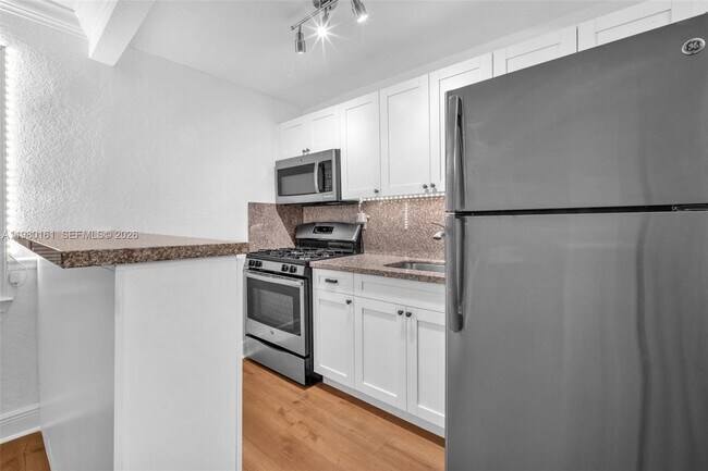 Building Photo - 3245 Virginia St