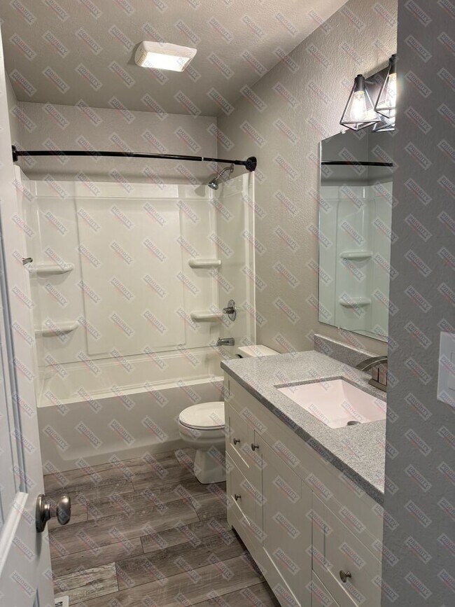 Building Photo - Property Agent Owned