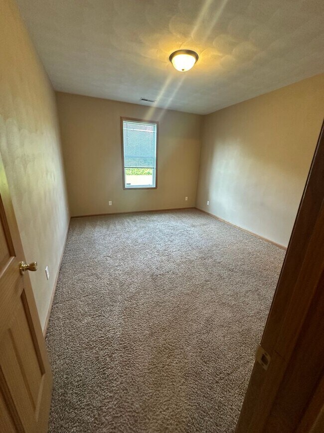 Building Photo - 10318 Metalmark Ln