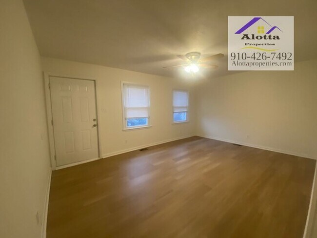 Building Photo - 525 Odell Rd