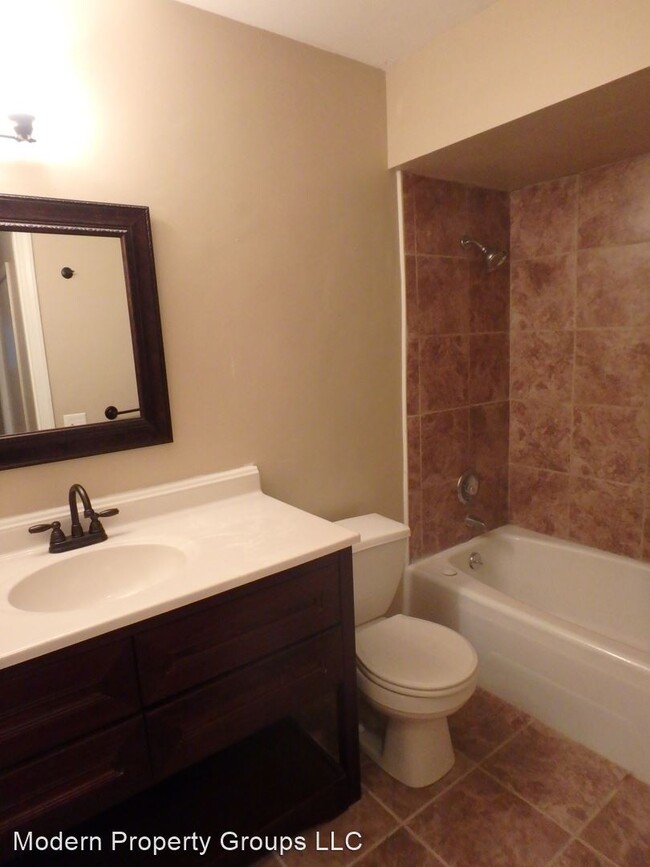 Building Photo - 4 br, 3.5 bath House - 3306 Martha Dr