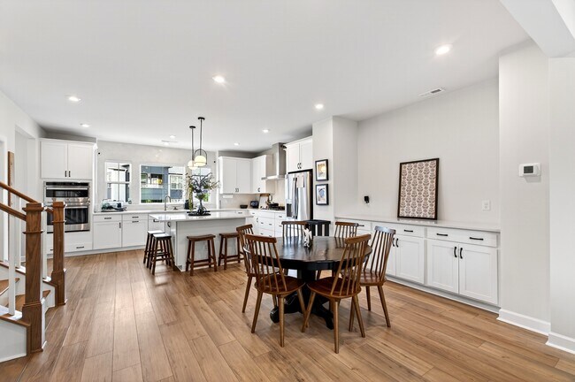 Building Photo - 4730 Cypress Tree Ln