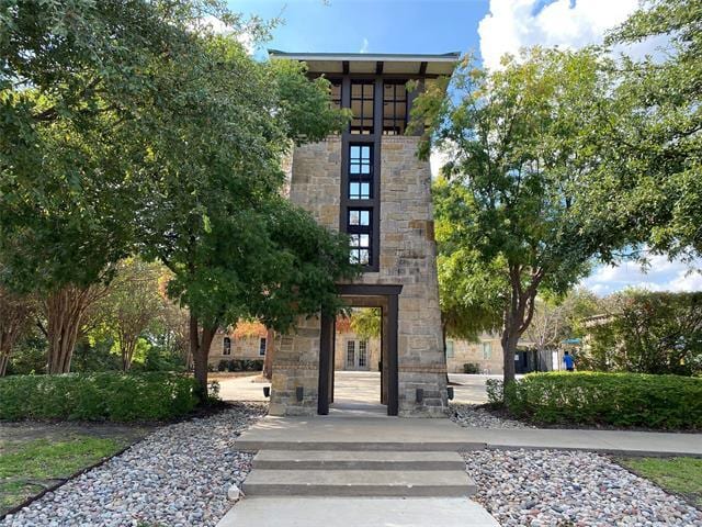 Building Photo - 1121 Lake Hollow Dr