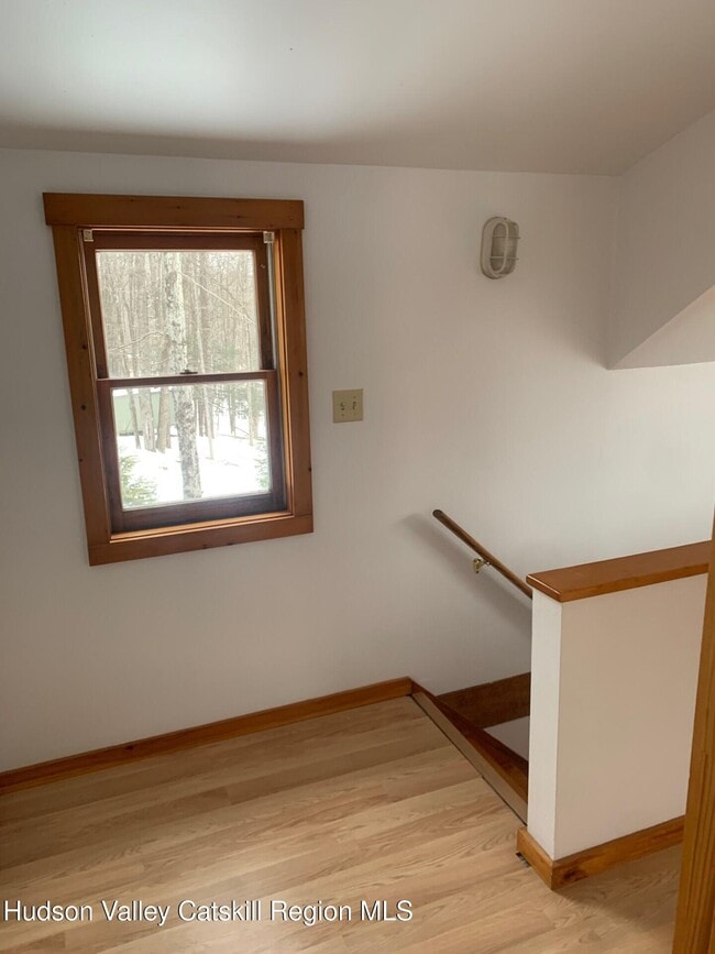 Building Photo - 442 Acorn Hill Rd